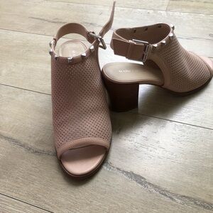 Sandals leather in dusty pink, in size 37,5.